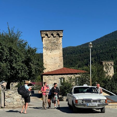 Barbara'S Eco-Cozy Guesthouse Mestia Bagian luar foto