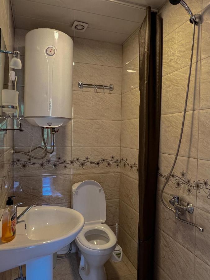 Barbara'S Eco-Cozy Guesthouse Mestia Bagian luar foto